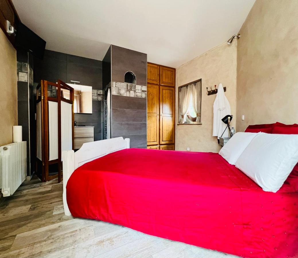 Le Mas Des Mathes, Chambres D'Hotes, Studios Les Mathes Exterior foto